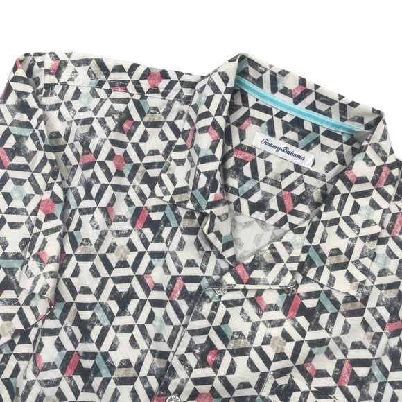 Tommy Bahama Large Geo Print Summer Button Down Short Sleeve Shirt - Picture 1 of 6